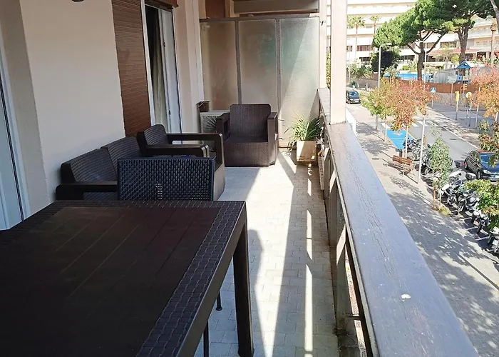 Vivalidays Katalin - Fenals - Apartament