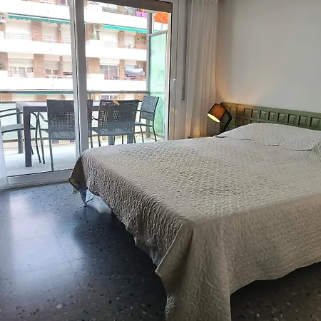 Vivalidays Katalin - Fenals - Apartment Lloret de Mar